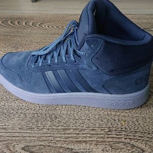 Meet your Posher, Jean